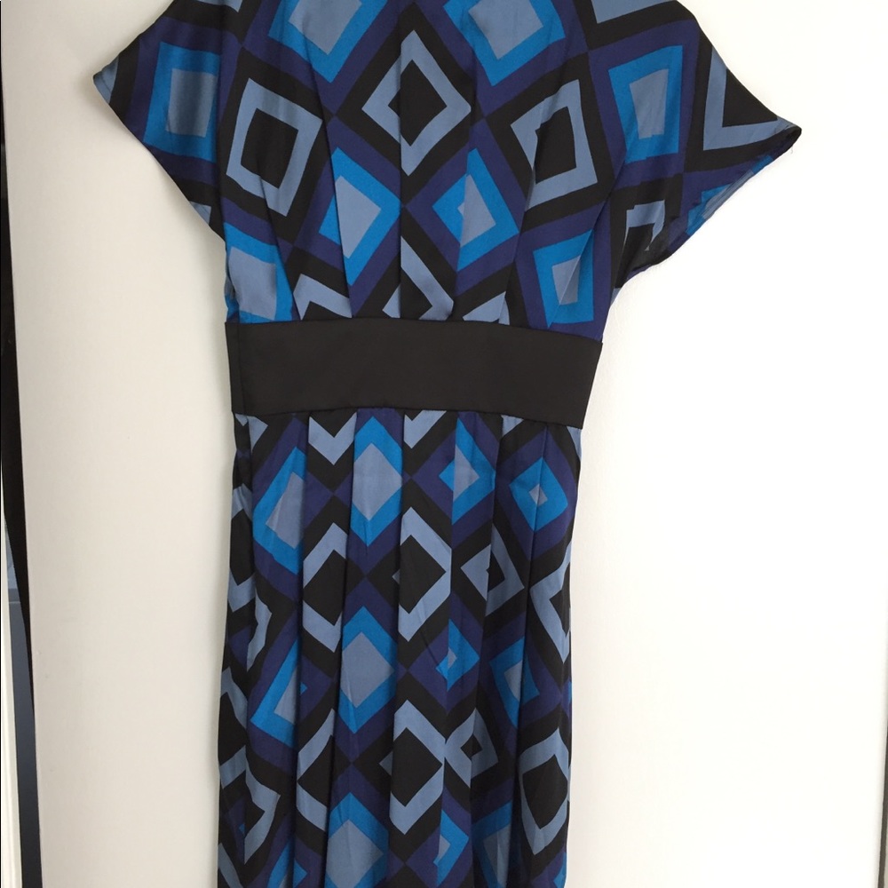 Dress - Picture 3 of 5